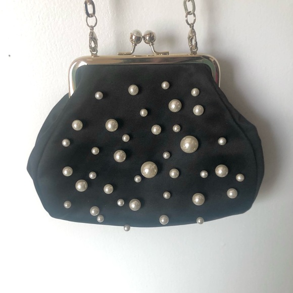 WHBM FAUX PEARL CLUTCH - Picture 5 of 8
